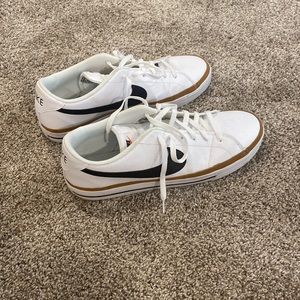 Nike men’s size 14 legacy low brown/black white,